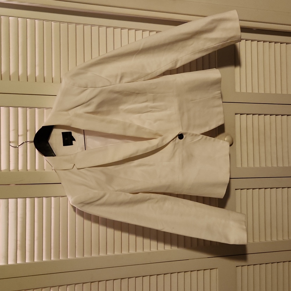 Size 14 white blazer